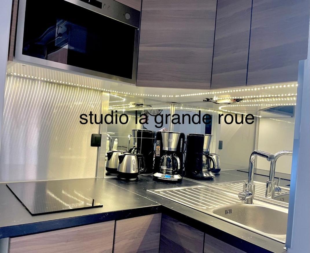 Studio La Grande Roue Vue Magnifique 아그 외부 사진